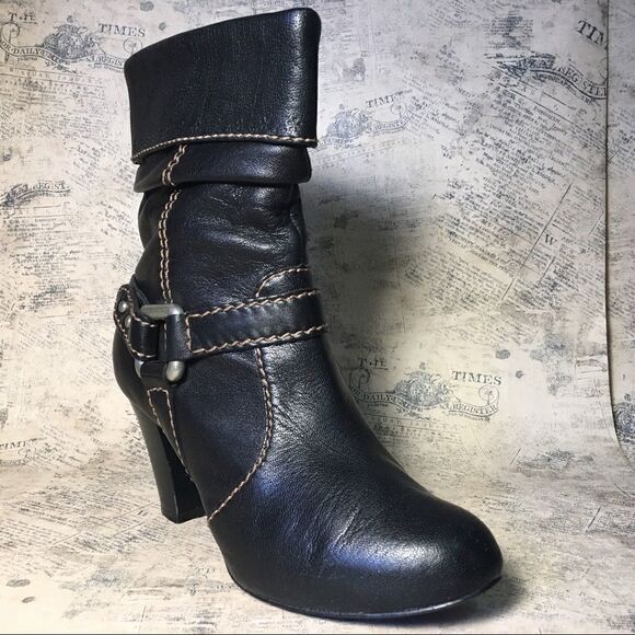 Fossil black leather harness ankle boot - Picture 2 of 15